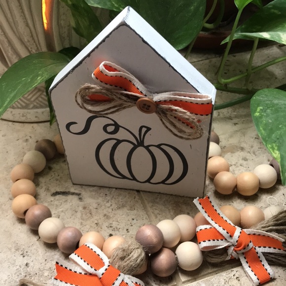 Handcrafted Farmhouse Wood Bead Garland & Fall or Halloween Décor - Picture 4 of 4